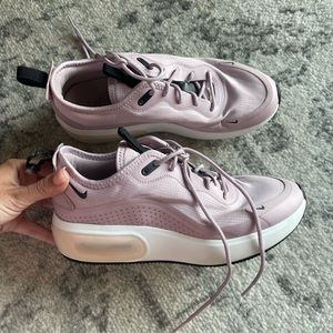 Nike Air Max Dia Plum Chalk Women's Size 7